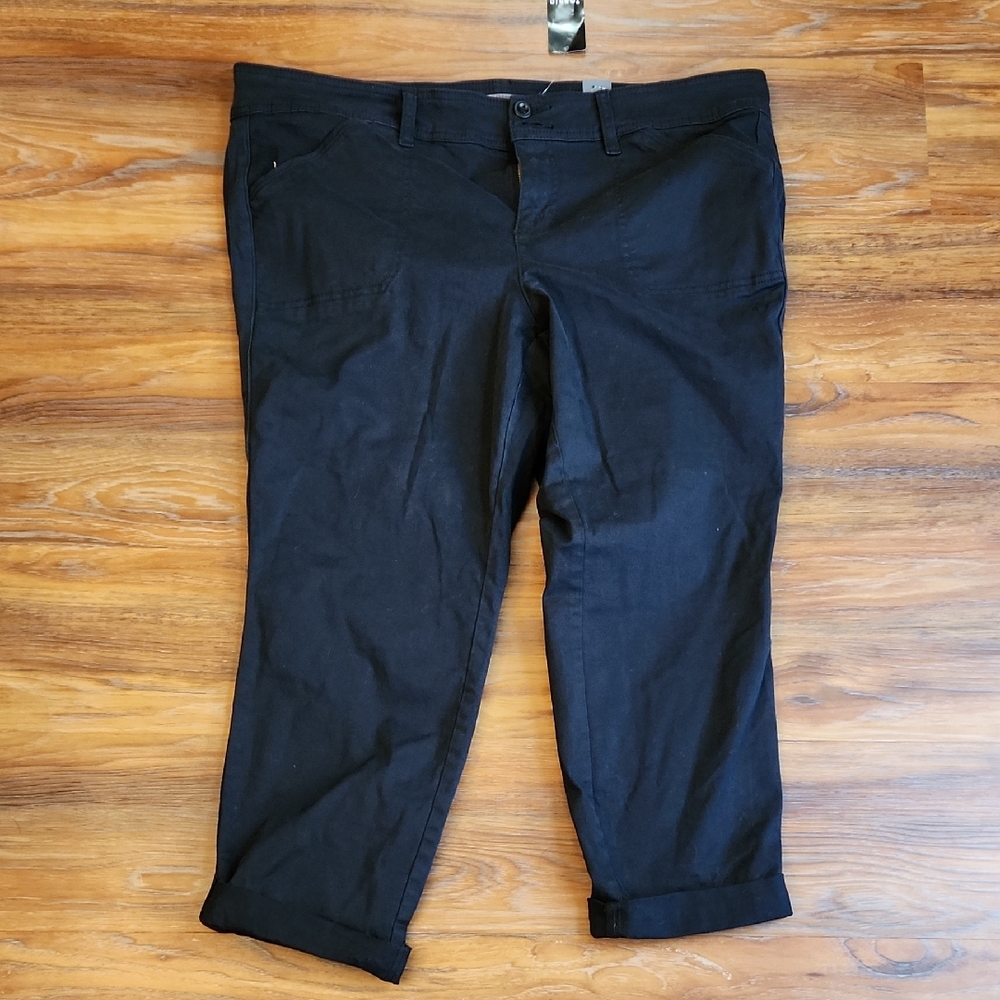 Torrid Black Twill Aviator Crop Pants , 20.